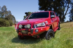 Commercial Deluxe Bull Bar to Suit Toyota Hilux 5/2018+