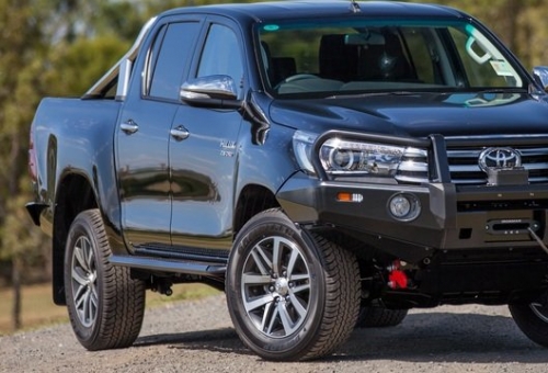 Side Steps and Rails – Toyota Hilux Revo 2015 to 4/2018 and Facelift 5/2018 onwards (Dual Cab model)