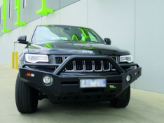 Commercial Deluxe Bull Bar to suit Jeep Grand Cherokee WK2 2013+